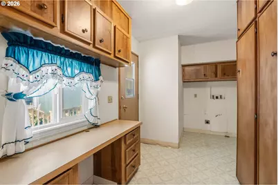 1475 Green Acres Rd #8, Eugene, OR 97408 - Photo 24