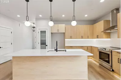 773 Riley Dr, Silverton, OR 97381 - Photo 6