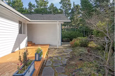 87843 Sandrift St, Florence, OR 97439 - Photo 6