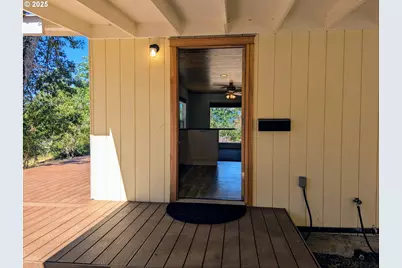 191 Fox Ln, Roseburg, OR 97471 - Photo 40