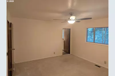 191 Fox Ln, Roseburg, OR 97471 - Photo 22