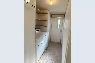 107 Balder Ln, Roseburg, OR 97470 - Photo 8