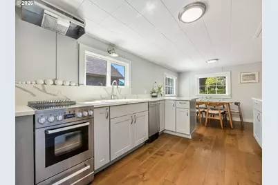 631 N Larch St, Cannon Beach, OR 97110 - Photo 26