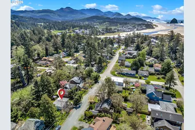 631 N Larch St, Cannon Beach, OR 97110 - Photo 46