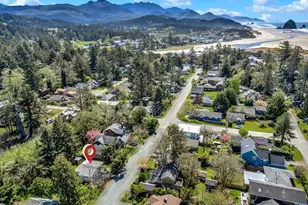 631 N Larch St, Cannon Beach, OR 97110 - Photo 46