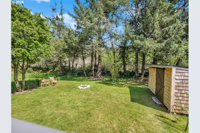 631 N Larch St, Cannon Beach, OR 97110 - Photo 24
