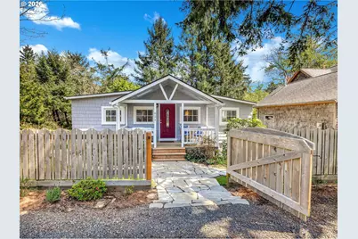 631 N Larch St, Cannon Beach, OR 97110 - Photo 2