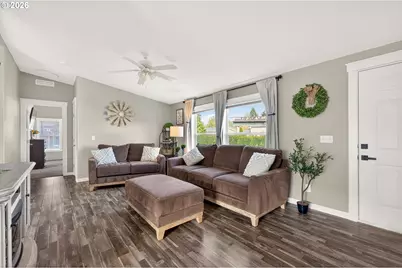 1926 SW Emma Dr, McMinnville, OR 97128 - Photo 14