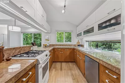 14485 Rainbow Dr, Lake Oswego, OR 97035 - Photo 10