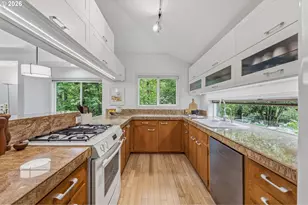 14485 Rainbow Dr, Lake Oswego, OR 97035 - Photo 10