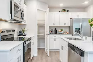 1115 SE 194th Pl, Camas, WA 98607 - Photo 6