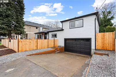 6640 SE 66th Ave, Portland, OR 97206 - Photo 2