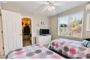 13185 SW Worchester Pl, Tigard, OR 97223 - Photo 18