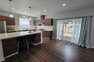 202 NW Quail Gardens Pl, Hillsboro, OR 97124 - Photo 14