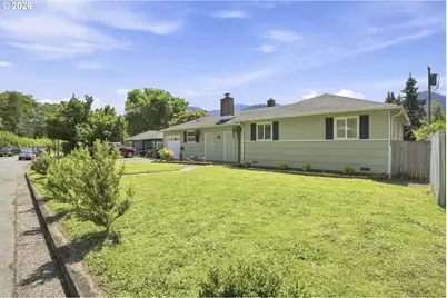 47768 Portal Dr, Oakridge, OR 97463 - Photo 4