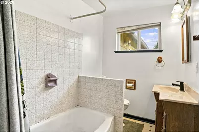 47768 Portal Dr, Oakridge, OR 97463 - Photo 24