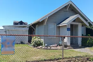 213 NW Cliff St, Newport, OR 97365 - Photo 26