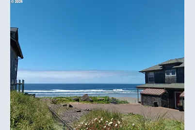 213 NW Cliff St, Newport, OR 97365 - Photo 22