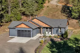 37027 Danner Rdg Ln, Astoria, OR 97103 - Photo 2