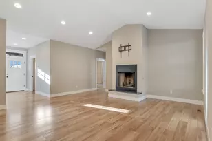 37027 Danner Rdg Ln, Astoria, OR 97103 - Photo 10