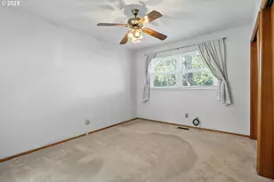 13141 NE Eugene St, Portland, OR 97230 - Photo 16