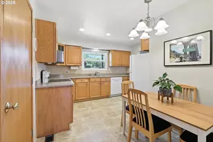 13141 NE Eugene St, Portland, OR 97230 - Photo 12