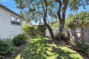 13141 NE Eugene St, Portland, OR 97230 - Photo 34