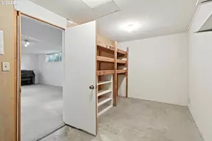 13141 NE Eugene St, Portland, OR 97230 - Photo 30