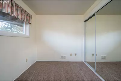 13020 NE San Rafael St, Portland, OR 97230 - Photo 26