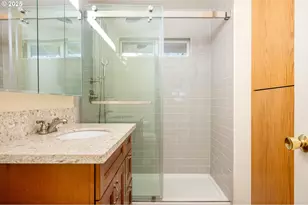 13020 NE San Rafael St, Portland, OR 97230 - Photo 22