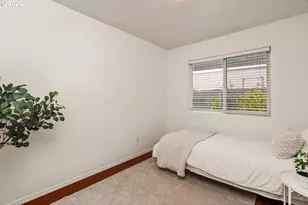 975 SW Junction Pl, Gresham, OR 97080 - Photo 16