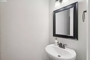17230 NW Catalpa St, Portland, OR 97210 - Photo 12