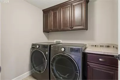 17230 NW Catalpa St, Portland, OR 97210 - Photo 32