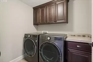 17230 NW Catalpa St, Portland, OR 97210 - Photo 32