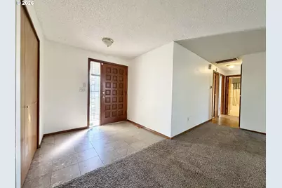 2715 SW 31st St, Gresham, OR 97080 - Photo 10