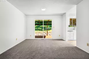361 W Pine St, Sweet Home, OR 97386 - Photo 6