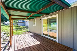 361 W Pine St, Sweet Home, OR 97386 - Photo 26