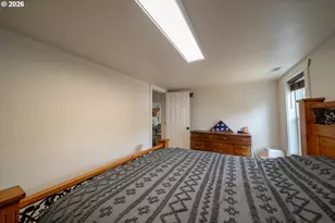 230 High St, Jefferson, OR 97352 - Photo 10