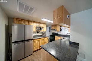 230 High St, Jefferson, OR 97352 - Photo 8