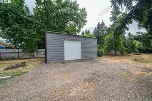 230 High St, Jefferson, OR 97352 - Photo 2
