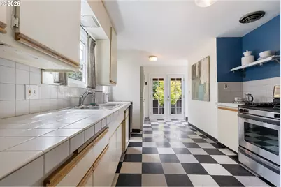 5220 NE Skidmore St, Portland, OR 97218 - Photo 14