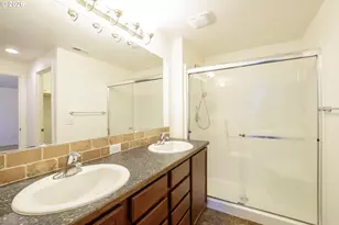 4950 Glacier Dr, Springfield, OR 97478 - Photo 16