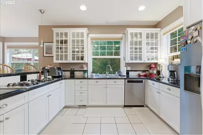 25545 Katherine Ct, West Linn, OR 97068 - Photo 12