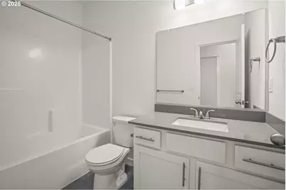 701 Tigerlily St, Silverton, OR 97381 - Photo 28