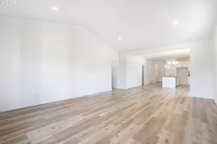 701 Tigerlily St, Silverton, OR 97381 - Photo 18