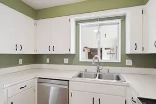1357 Grove St, Lebanon, OR 97355 - Photo 8