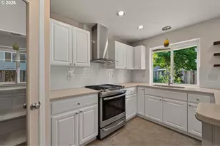 6022 Northeast Birch Street, Hillsboro, OR 97124 - Photo 6