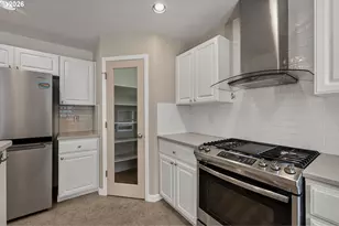 6022 Northeast Birch Street, Hillsboro, OR 97124 - Photo 8