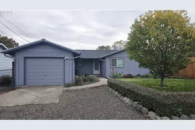 3103 N Walnut St, La Grande, OR 97850 - Photo 1