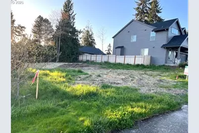 429 NW Freeman Ave, Hillsboro, OR 97124 - Photo 2